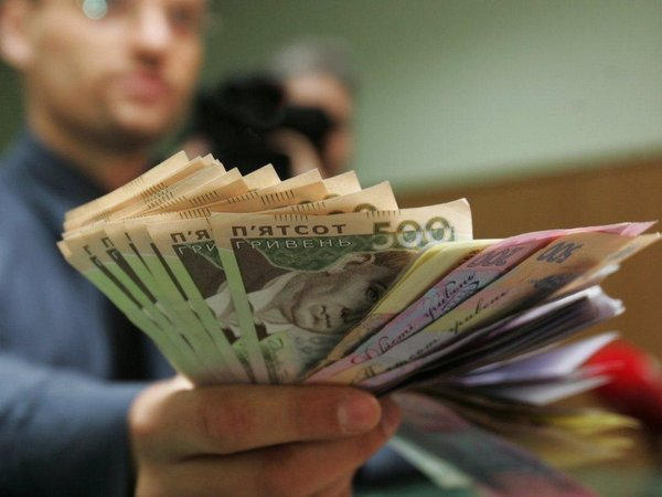 Опубликован новый рейтинг зарплат в Донецкой области