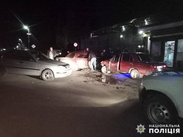 В Мирнограде пьяный водитель протаранил автомобиль такси и ничего не помнит