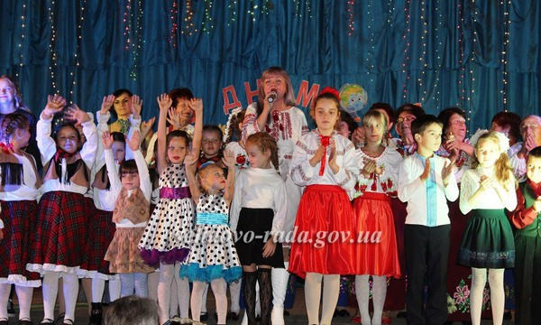 В Горняке педагогов поздравили с профессиональным праздником