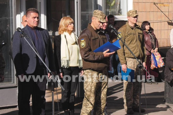 Призывников из Покровска, Мирнограда и Селидово отправили в армию