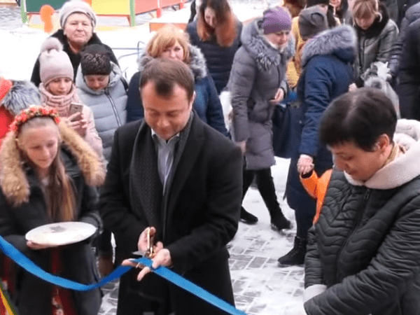 В Покровске торжественно открыли новый современный детский сад