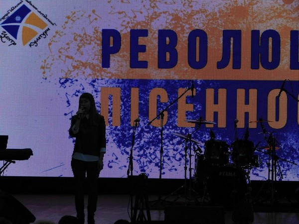 Селидовские вокалисты успешно выступили на фестивале патриотической песни