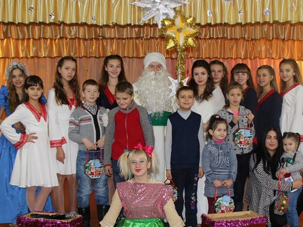 В Селидово Святой Николай устроил веселый праздник для детей с инвалидностью