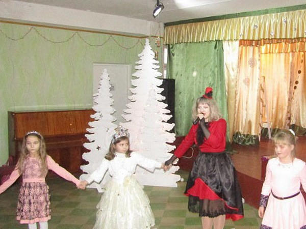 В Селидово организовали яркий новогодний праздник для детей спасателей