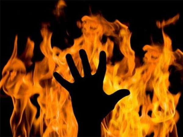 На пожаре в Покровске погибла женщина