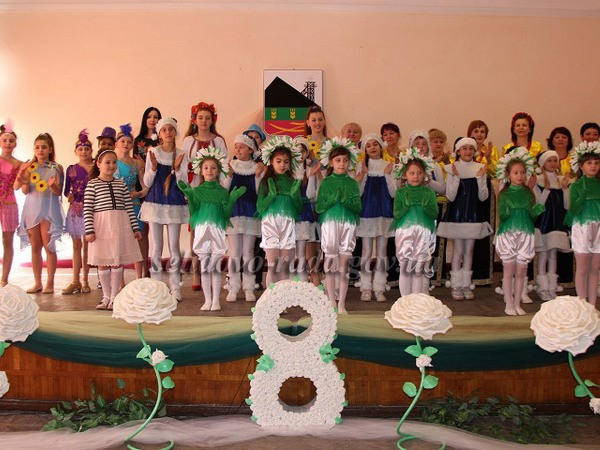 В Селидово состоялся праздничный концерт по случаю 8 Марта