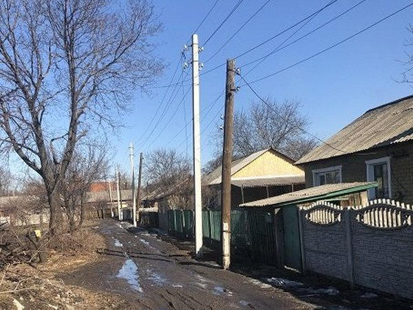 В Новогродовке проводят работы по улучшению электроснабжения