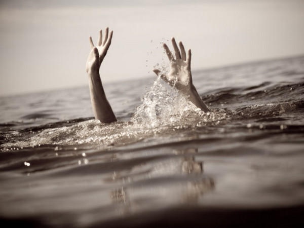 Житель Селидово едва не утонул в местном водоеме