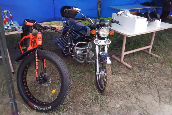 В Мирнограде проходит Чемпионат Украины по мотокроссу