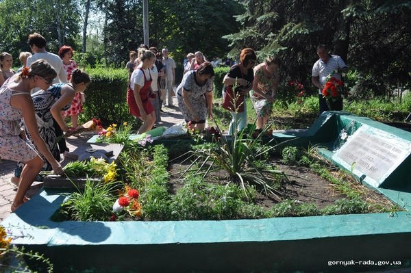 В Горняке почтили память жертв войны в Украине