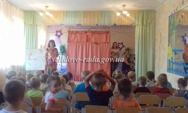 В Украинске детям показали познавательный кукольный спектакль