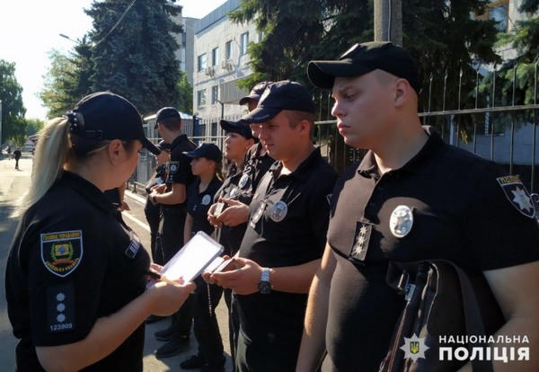 Накануне внеочередных парламентских выборов полицейских Покровска подняли по «Тревоге»