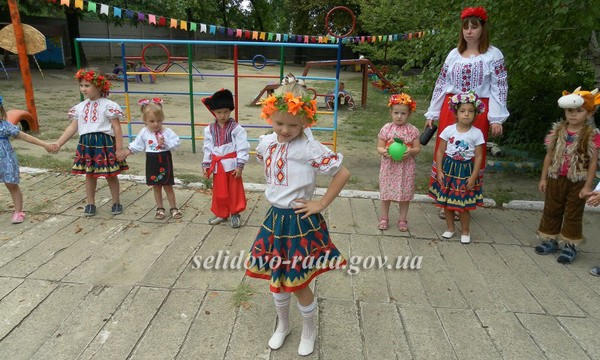 В Кураховке устроили яркий праздник для детей