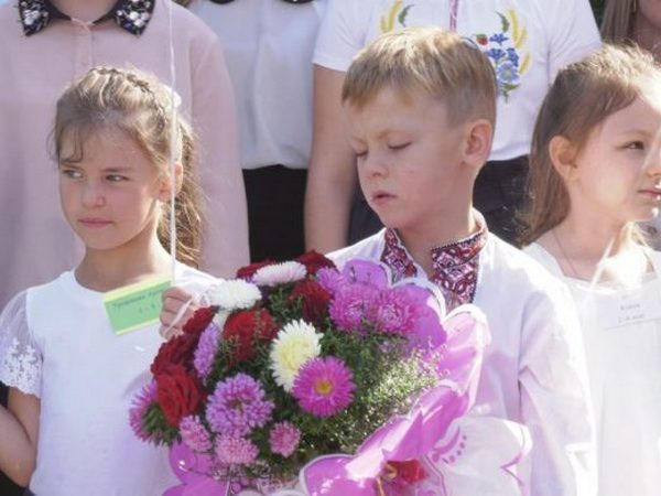 Каким был праздник «первого звонка» в школах Покровска