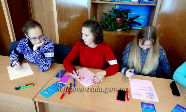 Выпускников селидовских школ учат, как заниматься бизнесом