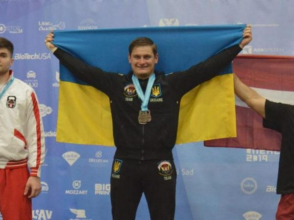 Тяжелоатлет из Покровского района стал чемпионом мира