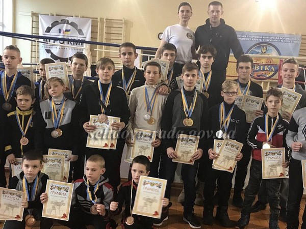 Бойцы из Селидово завоевали медали на Всеукраинском турнире сильнейших кикбоксеров Украины