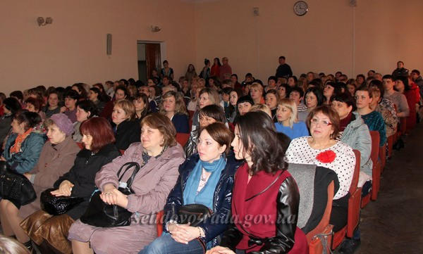 В Селидово состоялся праздничный концерт по случаю 8 Марта