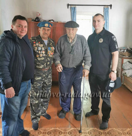 В Селидово ветеранов поздравили с Днем Победы