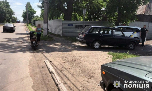 В Покровске произошло ДТП с пострадавшим: скутер врезался в автомобиль
