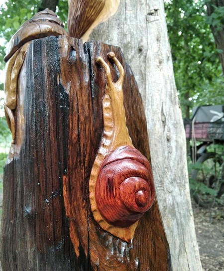 В парке Покровска появились необычные деревянные скульптуры
