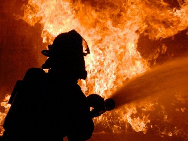 В результате пожара в Покровске пострадал мужчина
