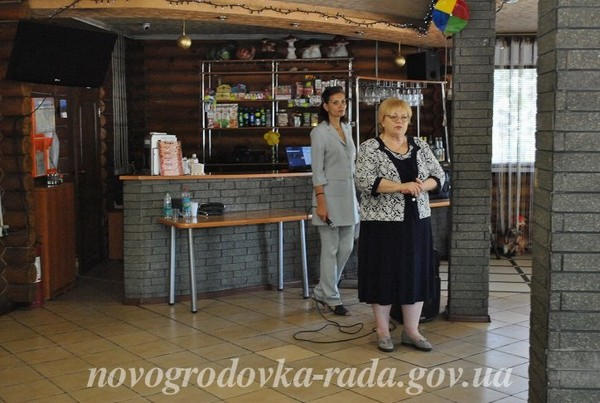 В Новогродовке организовали праздничную встречу по случаю Дня освобождения Донбасса