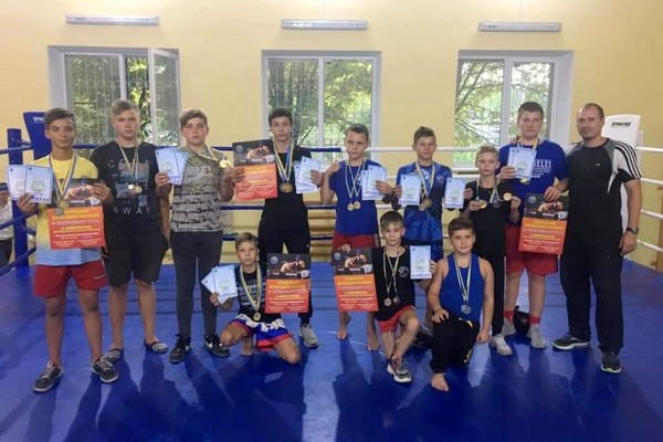 Команда из Селидово выиграла чемпионат Донецкой области по кикбоксингу WKA