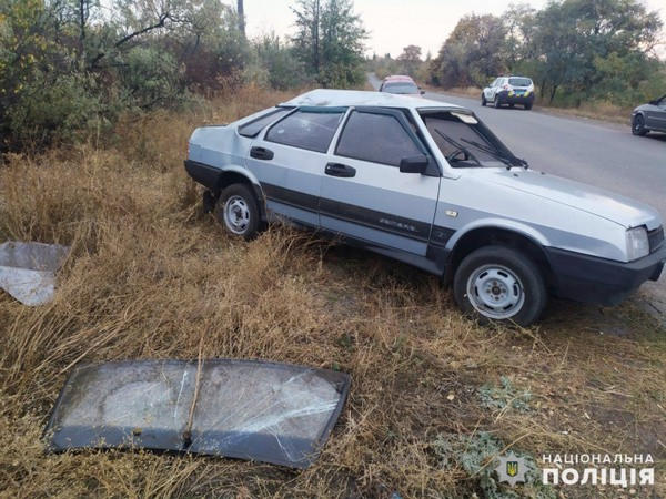 В результате ДТП в Новогродовке перевернулся автомобиль: есть пострадавшие