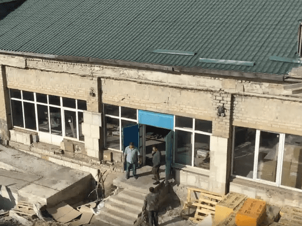 В Новогродовке ускорили капитальный ремонт школы