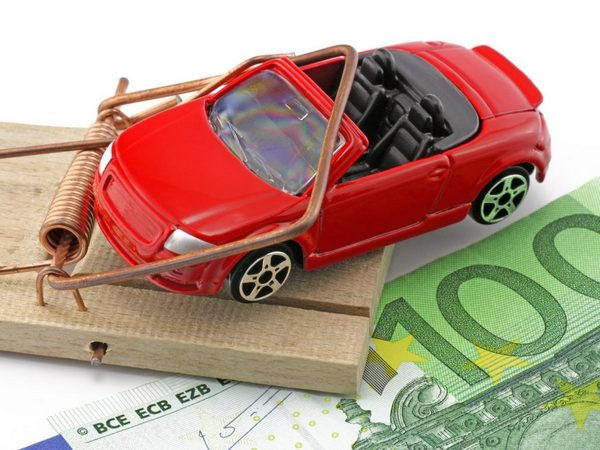 Житель Селидово, пытаясь купить автомобиль, лишился 130 тысяч гривен