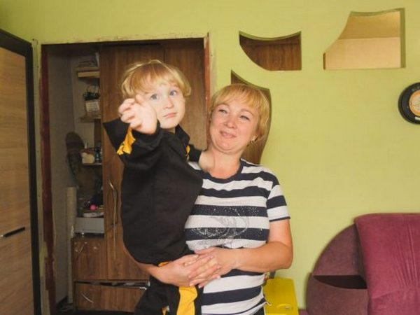 3-летний ребенок из Покровска нуждается в помощи