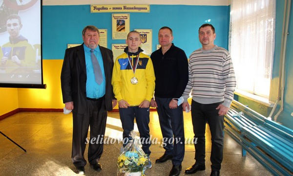 Как в Селидово встретили новоиспеченного чемпиона Европы по боксу Алексея Боклаха