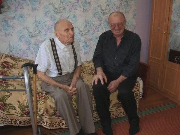 Ветеран войны из Покровска, который переболел коронавирусом, отметил свой 95-летний юбилей