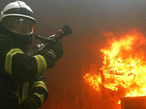 В Новогродовке из горящей квартиры успели спасти мужчину