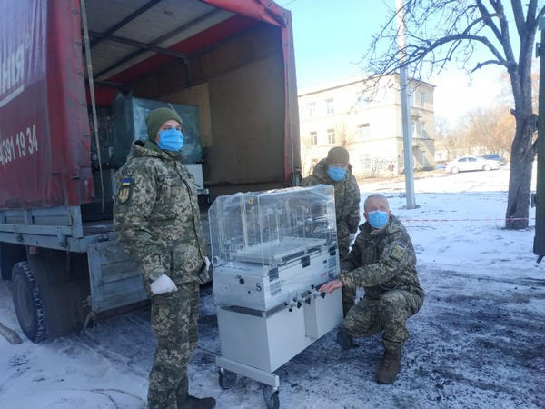В Селидово доставили оборудование для выхаживания недоношенных детей
