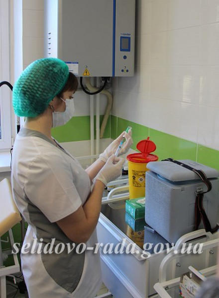 В Селидово стартовала вакцинация от COVID-19