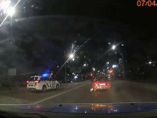 Ночная погоня со стрельбой: покровские полицейские задержали водителя автомобиля