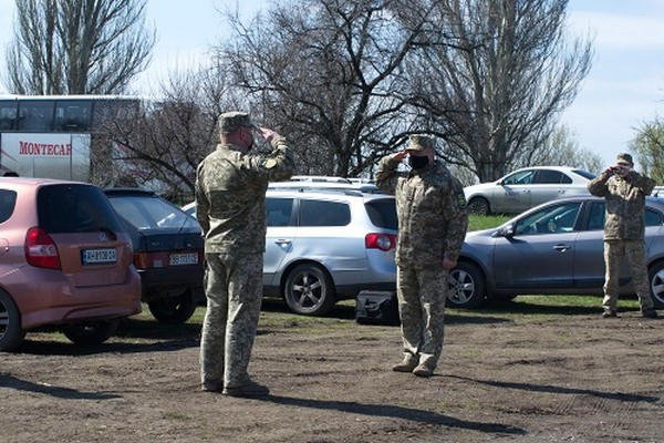 Мэр Новогродовки принял участие в боевых стрельбах