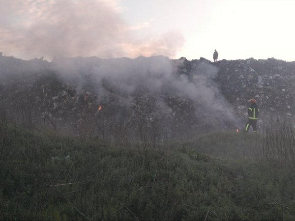 В Украинске снова горела мусорная свалка