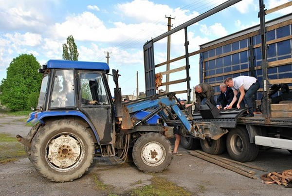 В Новогродовской громаде появился новый современный трактор