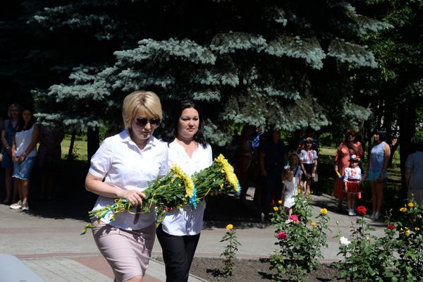 В Новогродовке отметили День Конституции Украины
