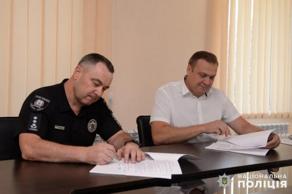 В Новогродовской ТГ появятся трое полицейских офицеров громады