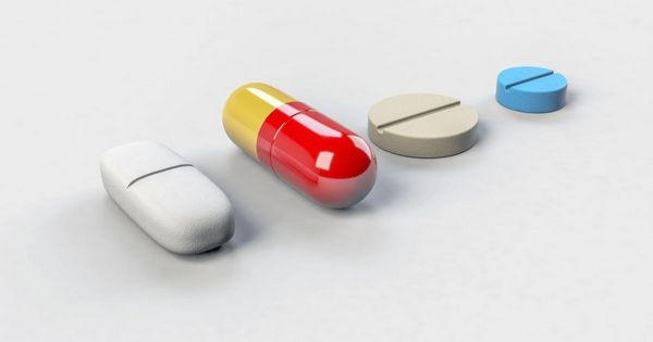 Назвали 5 небезпечних ліків, які є у кожній аптечці