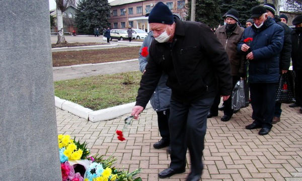 Как в Селидово почтили память погибших ликвидаторов аварии на Чернобыльской АЭС