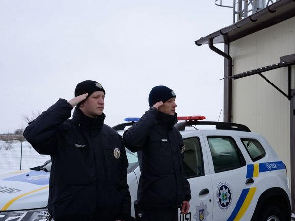 Вооружены помповыми ружьями и на внедорожнике – в Новогродовской громаде появились полицейские офицеры громады