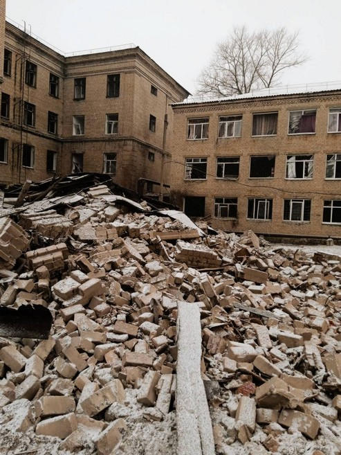 Ворог ракетами С-300 обстріляв Селидове та Українськ: шокуючі руйнування