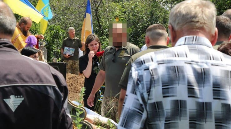 В Селидовской громаде простились с погибшим защитником Украины