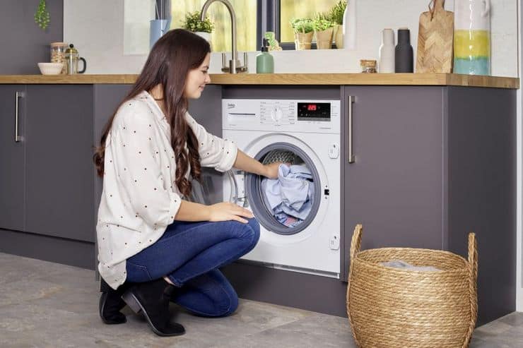Эволюция стиральных машин: от ручного пресса до умных автоматов