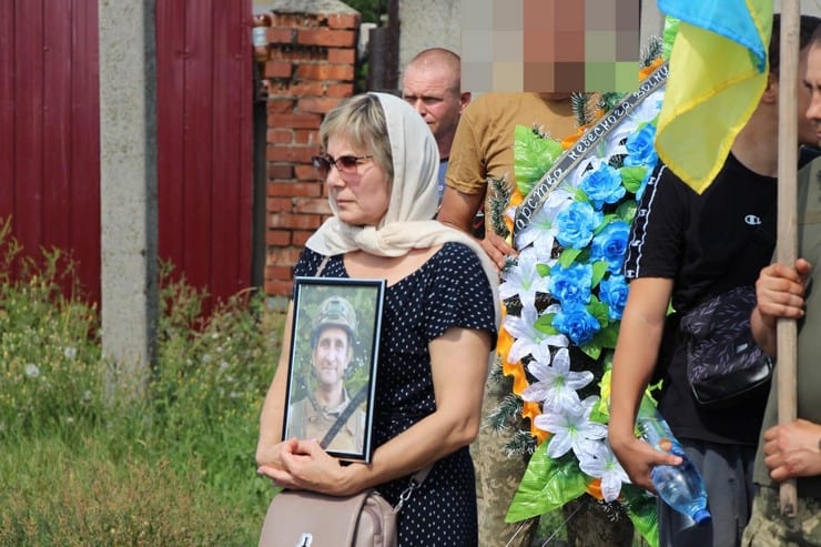 В Селидово простились с 41-летним шахтером, погибшим на войне